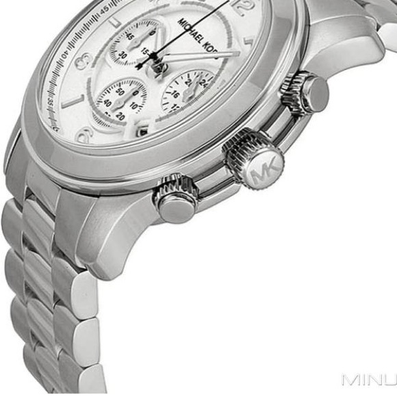 MICHAEL KORS “OVERSIZED RUNWAY” MK8086 SILVER WATCH - Picture 5 of 6
